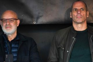 Κοινό μέτωπο Βαρουφάκη, Μπράιαν Ινο και Ρότζερ Γουότερς